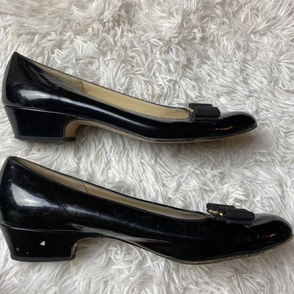 Salvatore FERRAGAMO shoes Patent Leather Vara Bow black Size 7.5 A2 - Picture 4 of 9